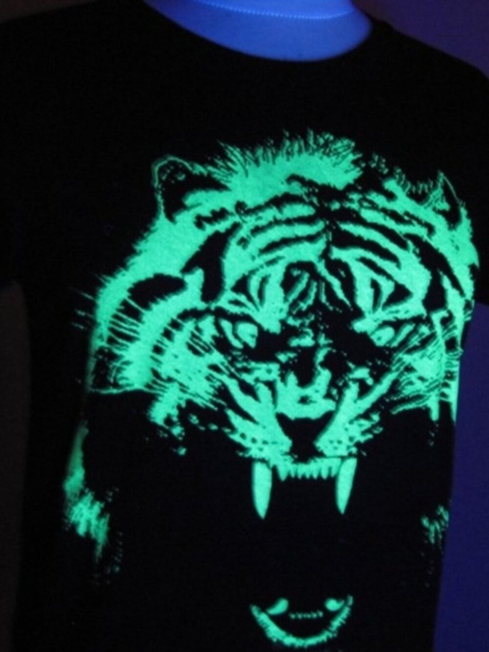 Glow in the dark tiger tee! Unisex / Women's Size M by Glowees